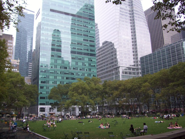 Bryant Park By: Gabriela Yareliz