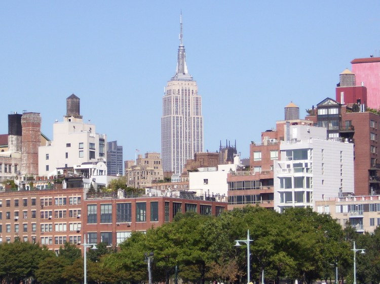 My friend, the Empire State Building By: Gabriela Yareliz