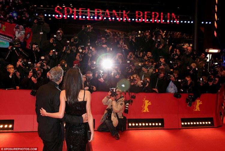 311a383e00000578-3442938-image-a-143_1455219979492