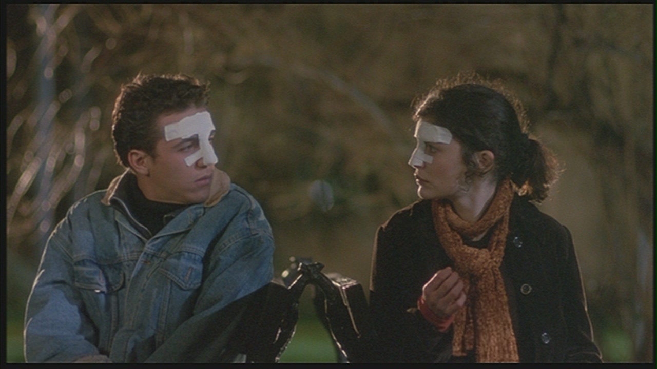 audrey-tautou-in-le-battement-d-ailes-du-papillon-audrey-tautou-25331577-1280-720